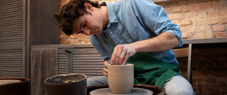 Interior design ideas with art pottery in eclectic style